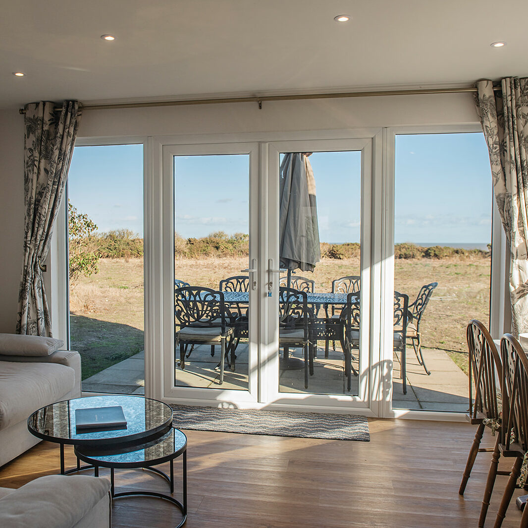 Sitting/dining room