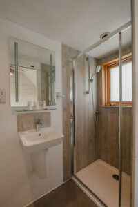 Watchroom - Shower room