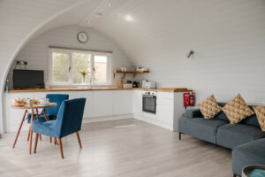 Easternmost cabin - Living